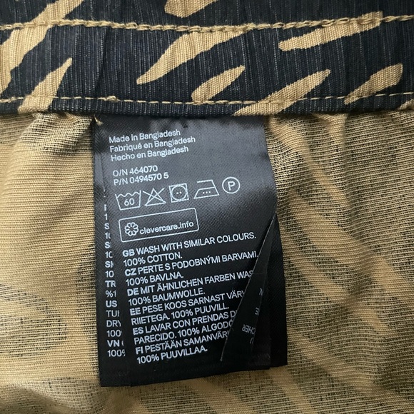 H&M Black and Tan Patterned Garment Men’s Shorts - Picture 5 of 5